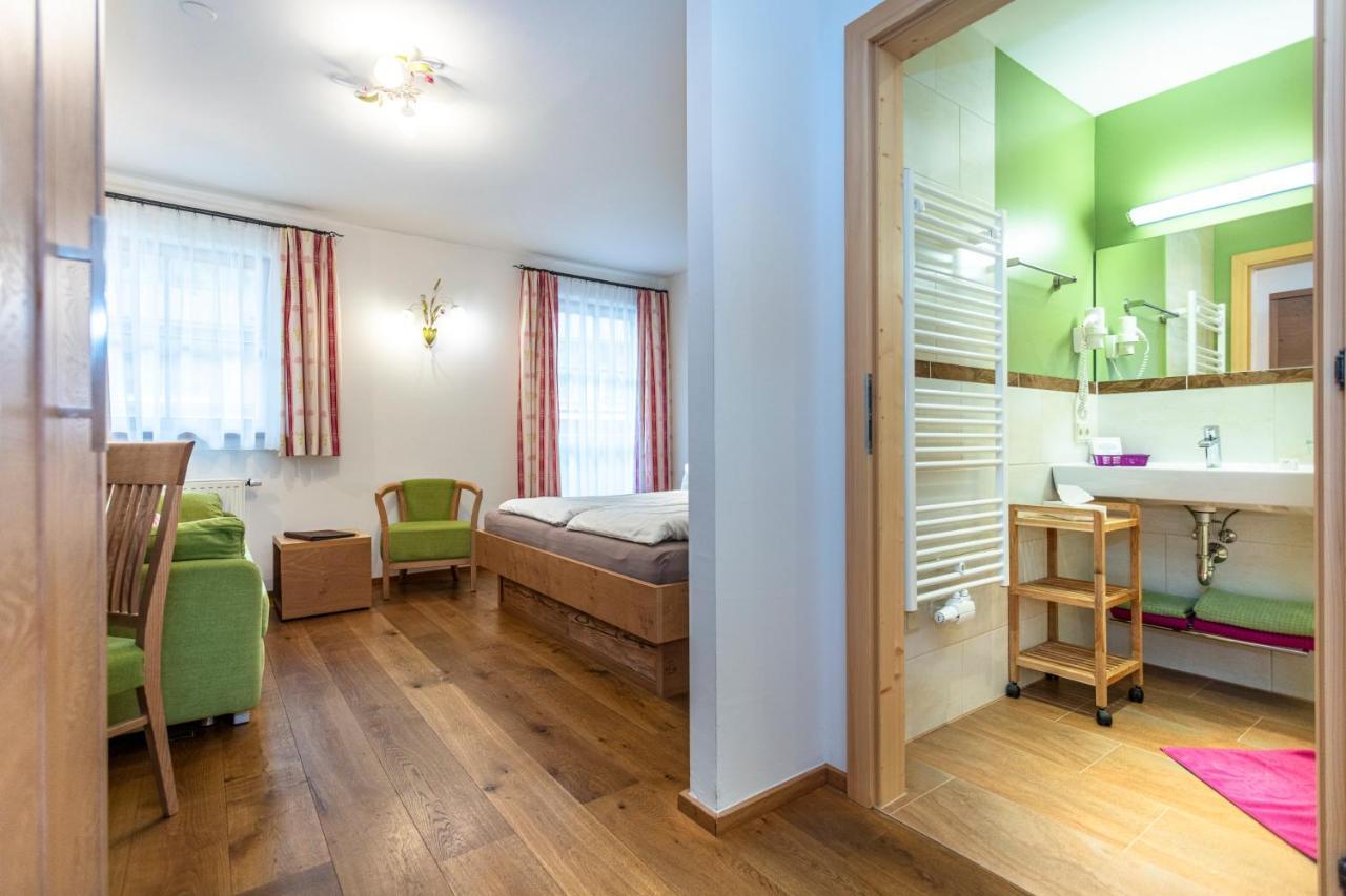 Brandstatthof Bed and Breakfast Leogang Exteriör bild