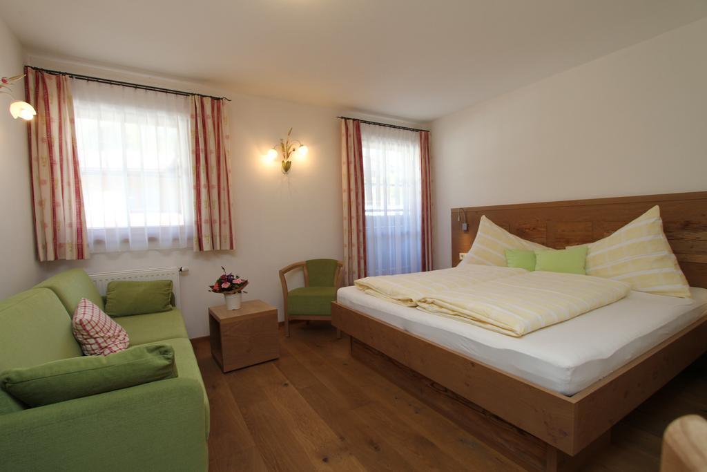 Brandstatthof Bed and Breakfast Leogang Exteriör bild